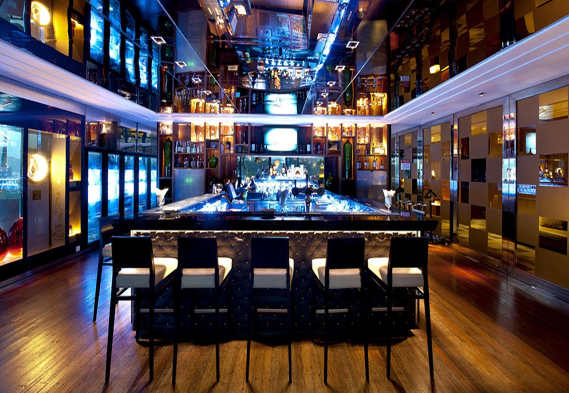 Gtower Hotel Kuala Lumpur Eksteriør bilde The bar at the 1919