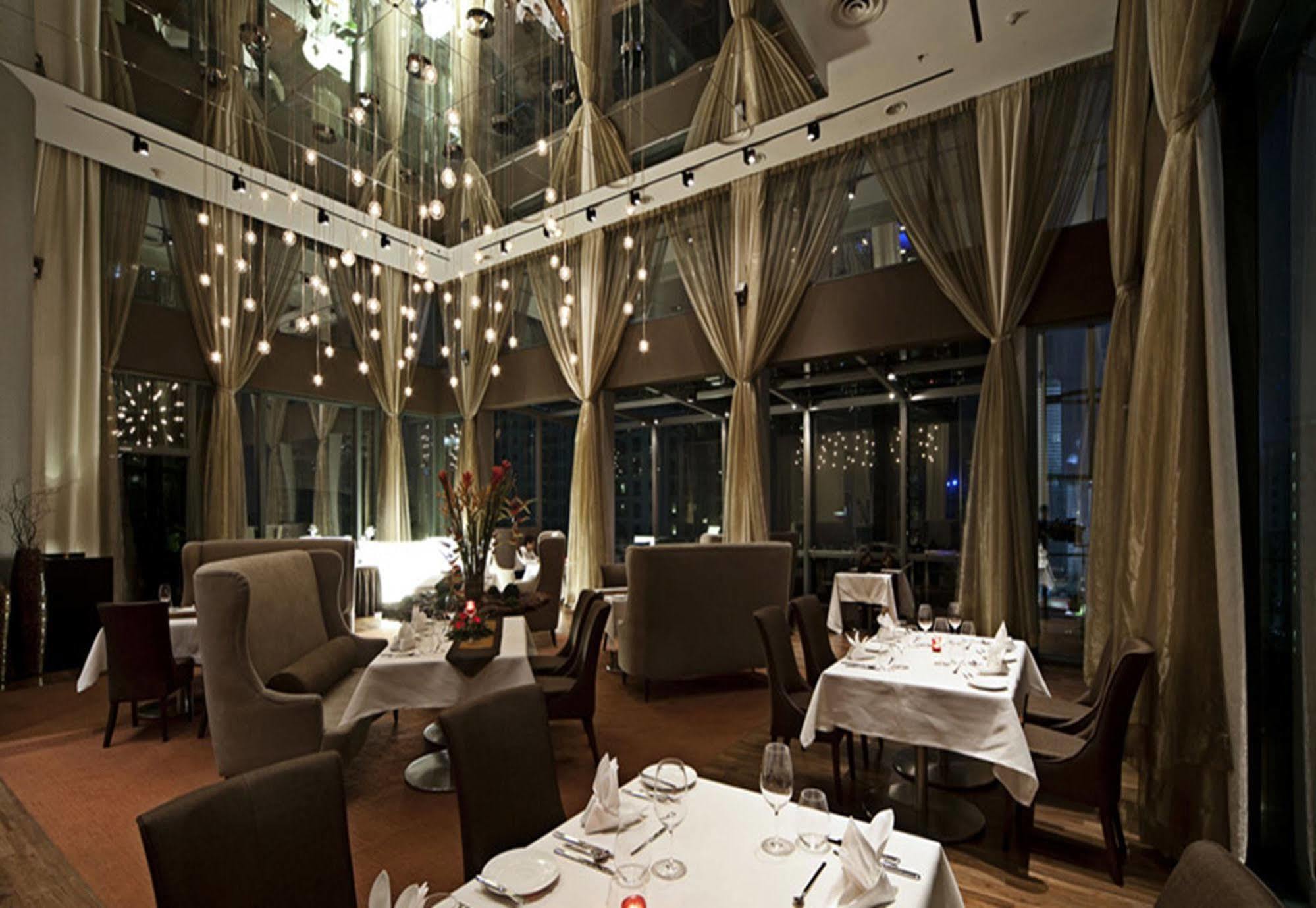 Gtower Hotel Kuala Lumpur Eksteriør bilde The interior of the restaurant